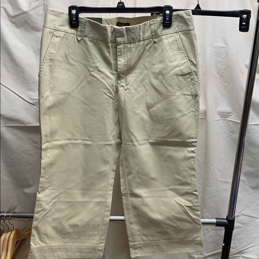 NWT 14P - Eddie Bauer khaki Capri- Mercer fit